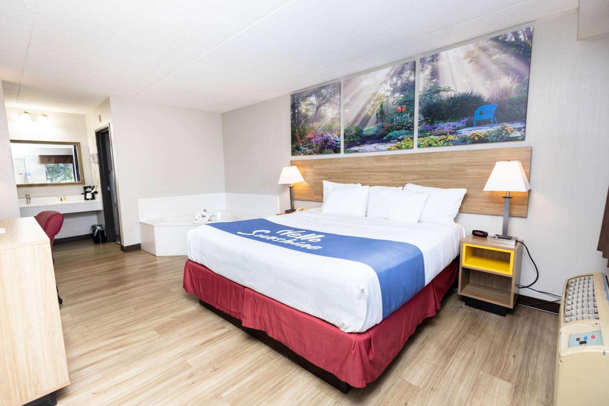 Days Inn By Wyndham Dayton Huber Heights Northeast מראה חיצוני תמונה