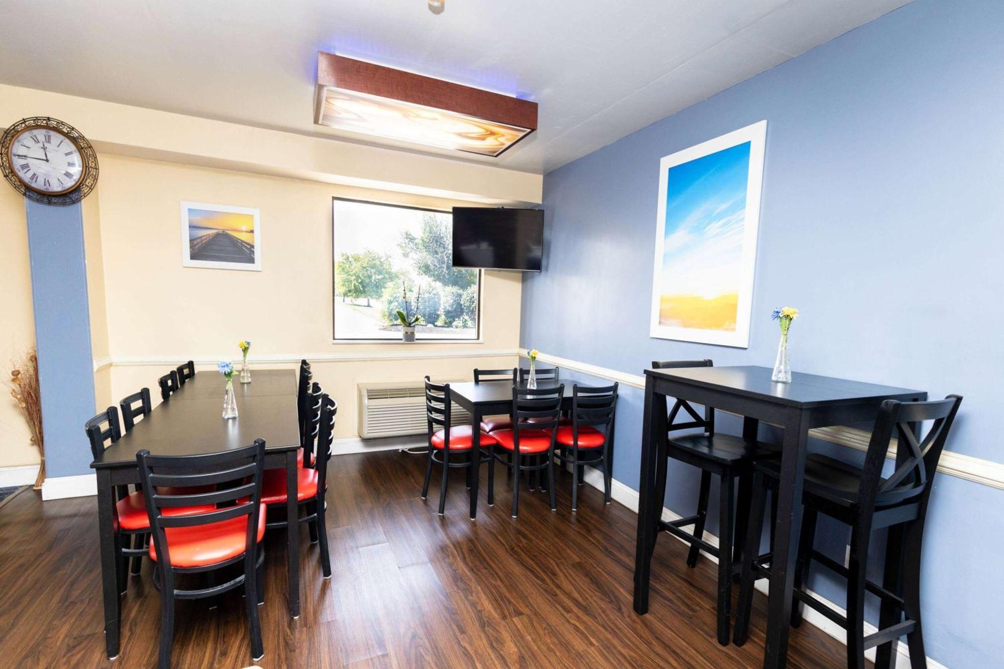 Days Inn By Wyndham Dayton Huber Heights Northeast מראה חיצוני תמונה